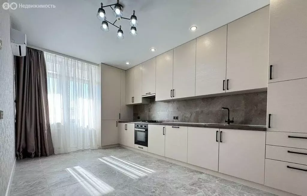 2-комнатная квартира: Анапа, улица Толстого, 26 (74.2 м) - Фото 2
