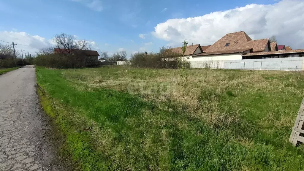 Участок в Белгородская область, Белгород пер. 2-й Открытый, 8 (15.0 ... - Фото 0