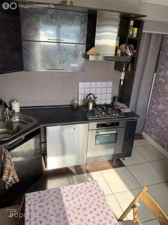 3-комнатная квартира: Санкт-Петербург, Карташихина улица, 19 (63.6 м) - Фото 0