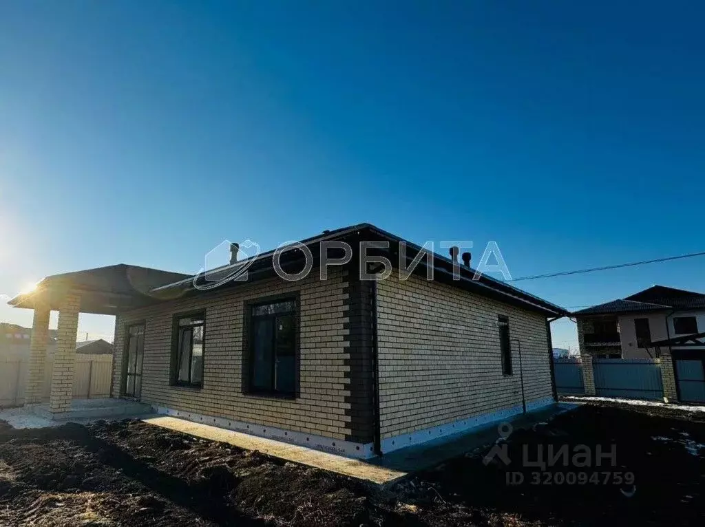 Дом в Тюменская область, Тюменский район, д. Ушакова Зеленая ул. (119 ... - Фото 0