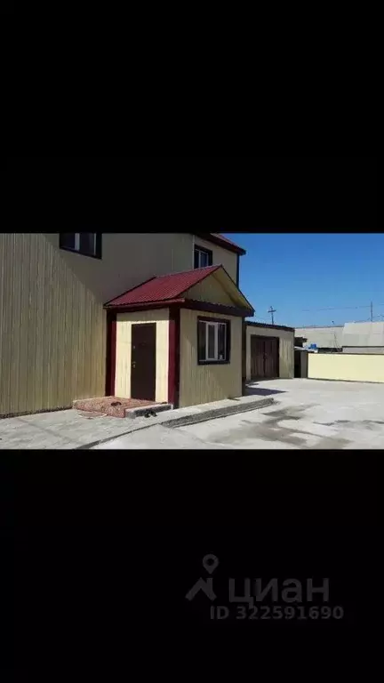 Дом в Саха (Якутия), Якутск Ильменская ул., 56 (170 м) - Фото 1