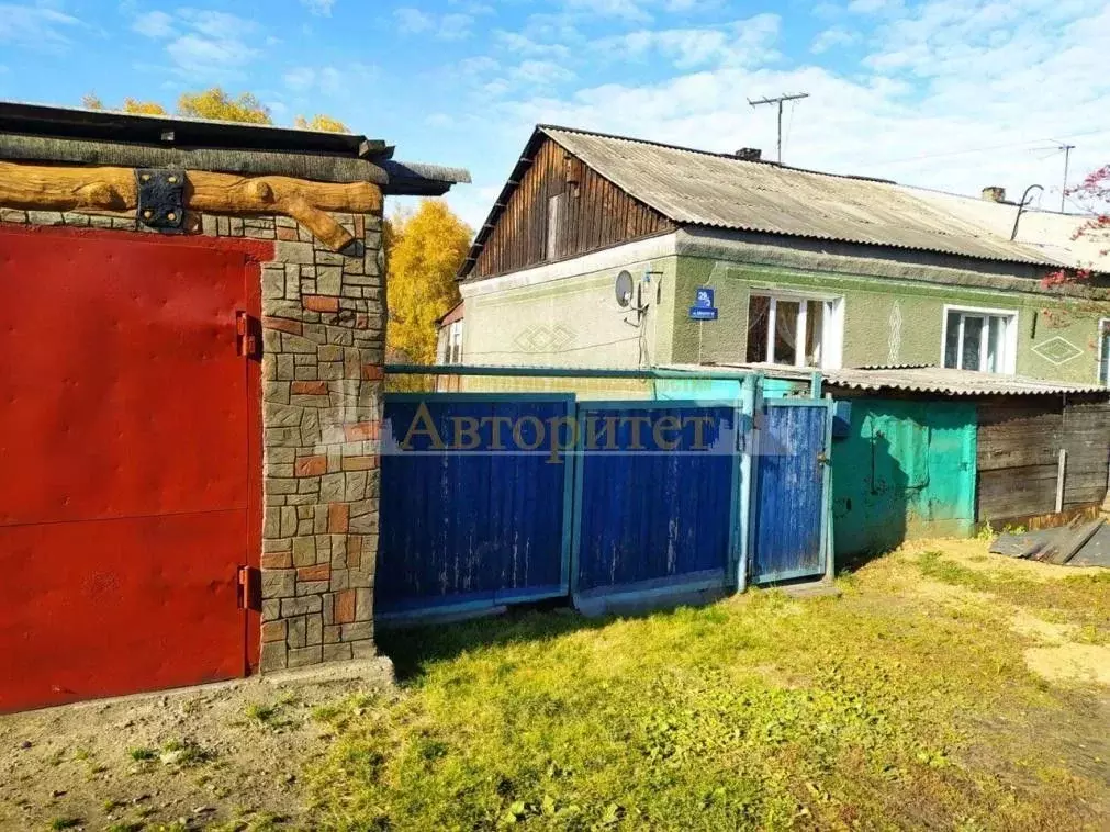 Дом в Кемеровская область, Ленинск-Кузнецкий ул. Декабристов (68 м) - Фото 0