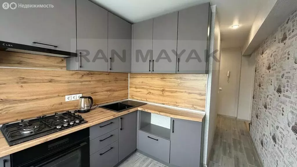 2-комнатная квартира: Майкоп, улица Карла Маркса, 10 (49.2 м) - Фото 2