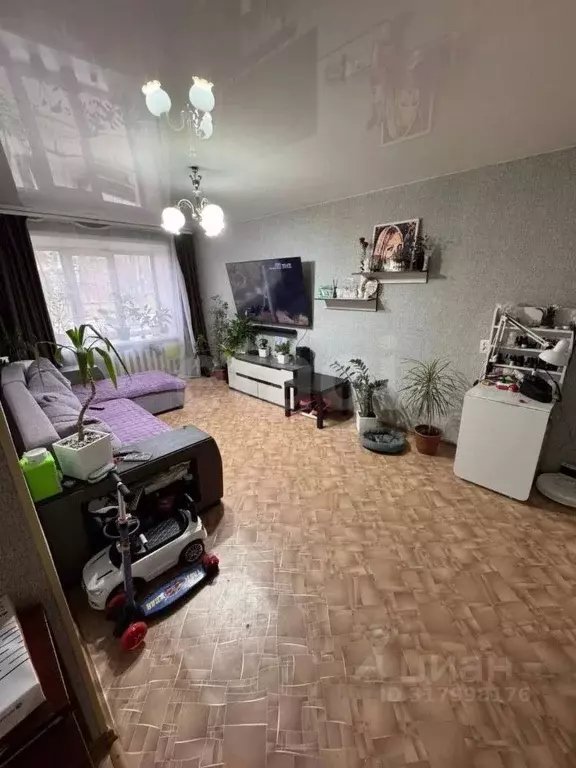 3-к кв. Пермский край, Чернушка Коммунистическая ул., 37 (58.2 м) - Фото 0