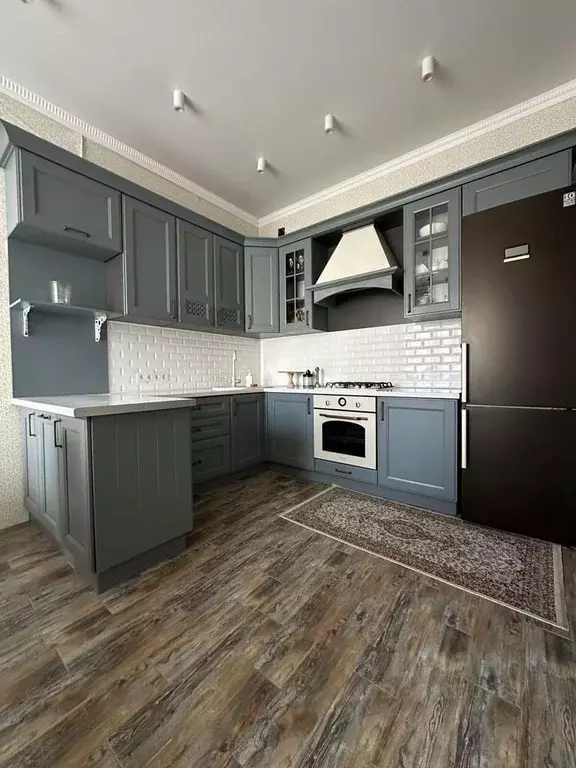 Коттедж в Астраханская область, Астрахань ул. 5-я Зеленгинская (200 м) - Фото 1