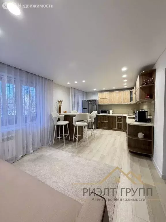 2-комнатная квартира: Казань, улица Кулахметова, 15 (70.6 м) - Фото 1