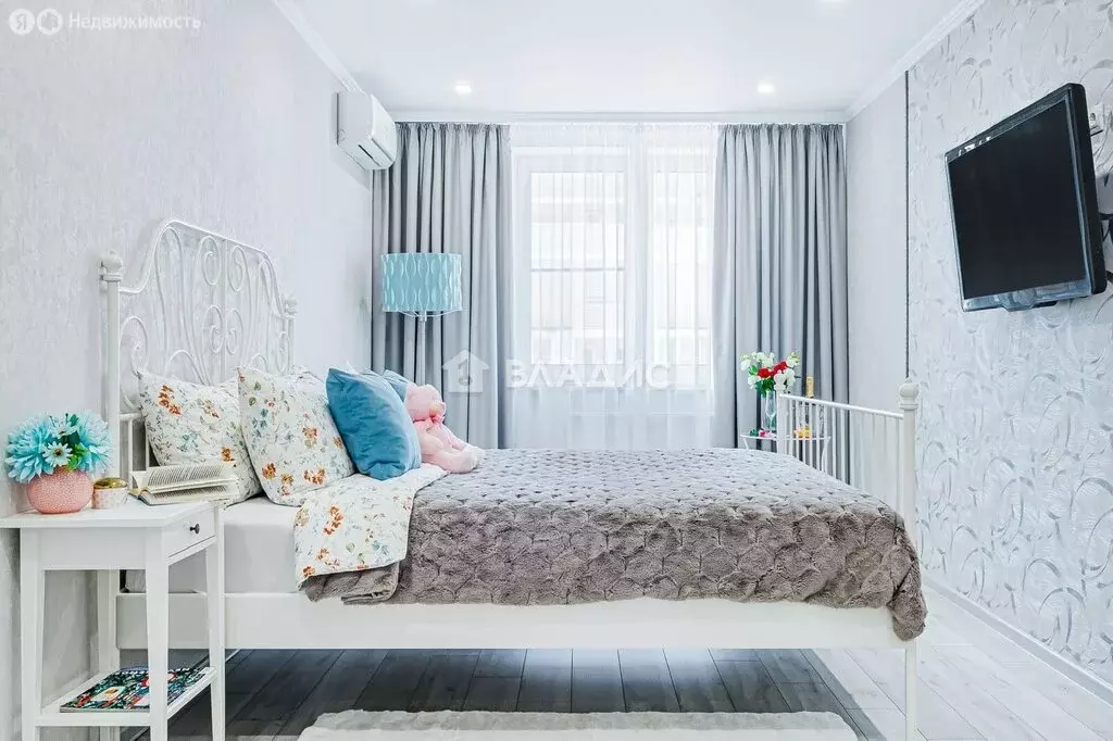 1-комнатная квартира: Краснодар, улица Селезнёва, 4/13к1 (42.1 м) - Фото 0