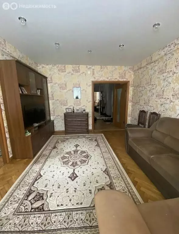 2-комнатная квартира: Октябрьский, проспект Ленина, 9 (56.8 м) - Фото 1