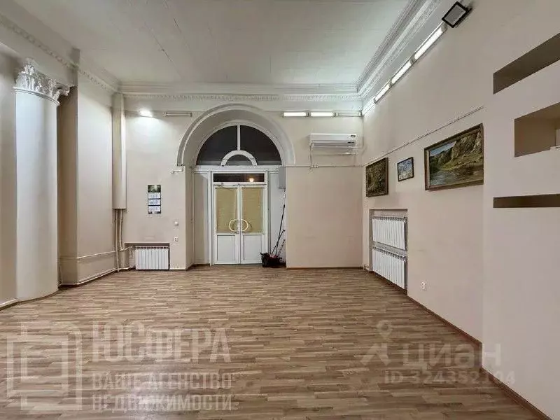 Офис в Волгоградская область, Волгоград ул. В.И. Ленина, 25 (76 м) - Фото 1