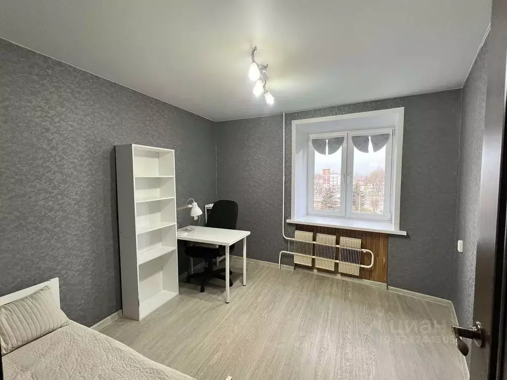 3-к кв. Ярославская область, Ярославль просп. Фрунзе, 2 (80.0 м) - Фото 0