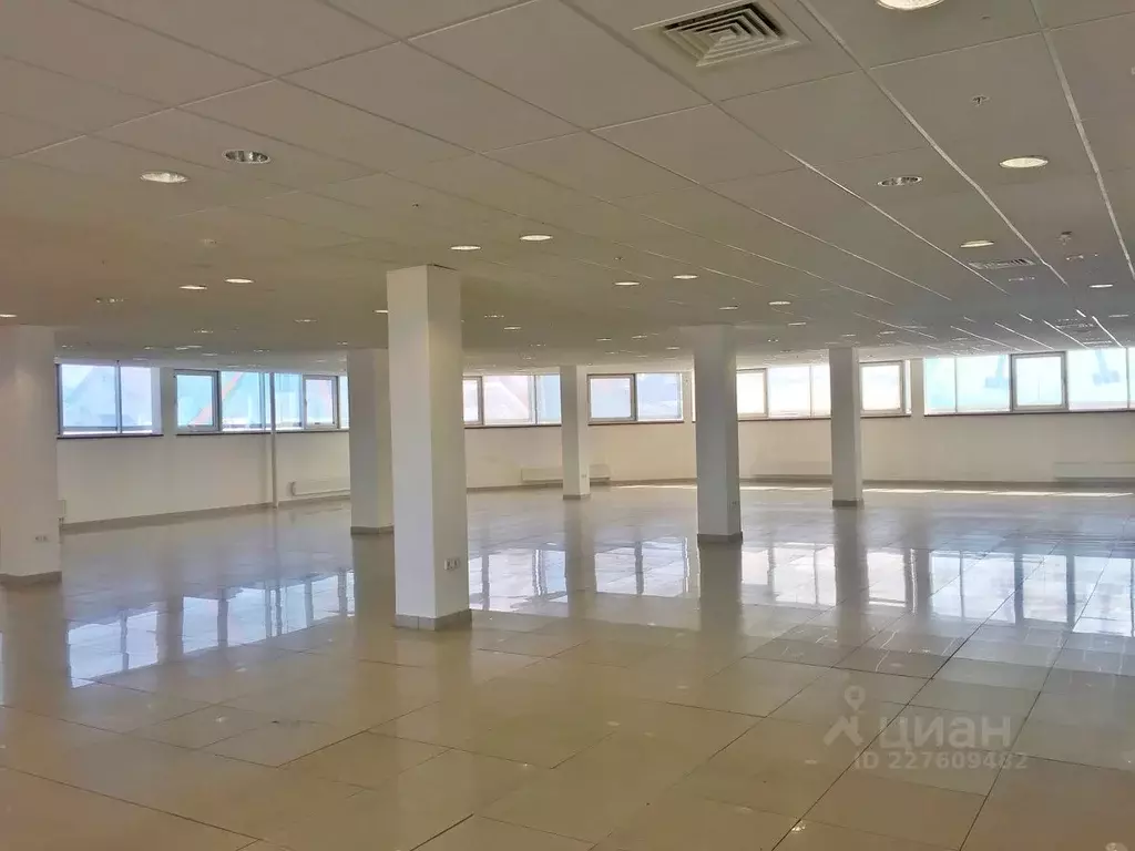 Помещение свободного назначения в Свердловская область, Екатеринбург ... - Фото 2