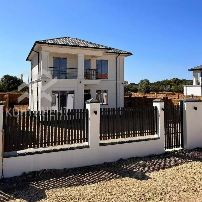 Дом в Крым, Евпатория городской округ, Заозерное пгт ул. Тенистая, 3Б ... - Фото 1