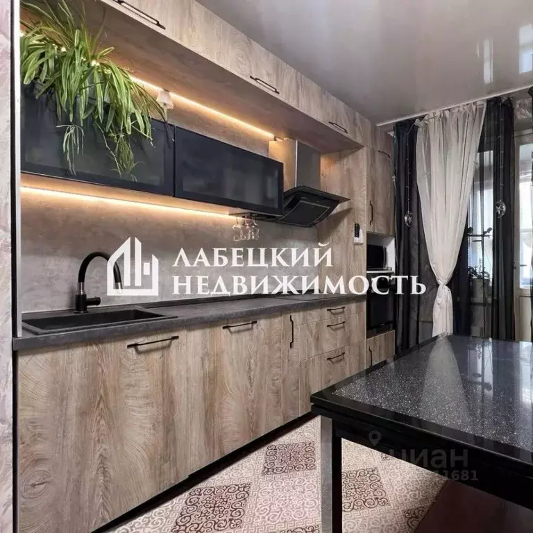 2-к кв. Московская область, Домодедово Южный мкр, ул. Курыжова, 20 ... - Фото 1