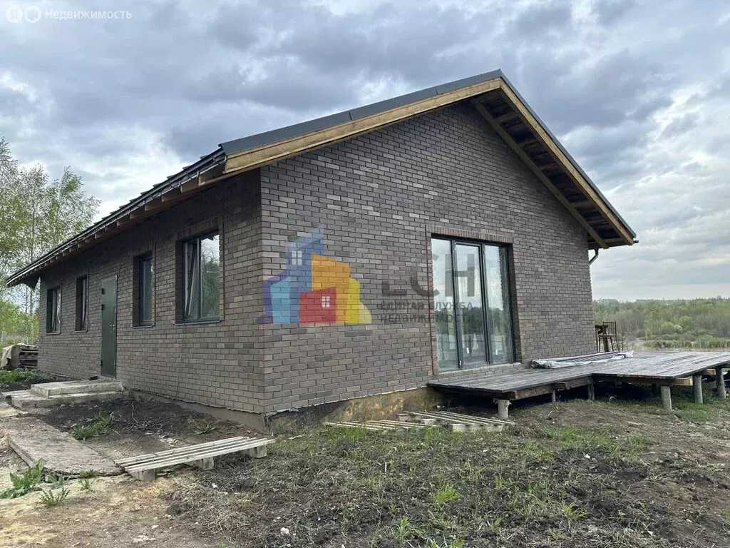 Дом в Тульская область, городской округ Новомосковск, деревня Малое ... - Фото 1