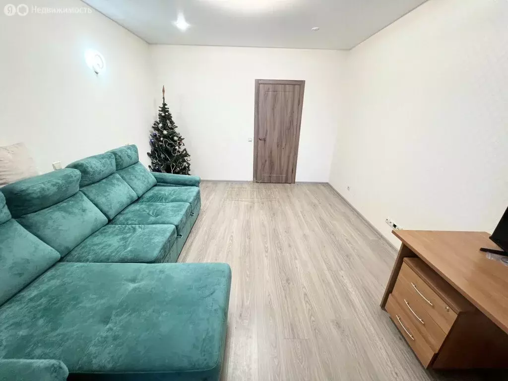 3-комнатная квартира: село Семёновка, Молодёжная улица, 15 (68.5 м) - Фото 2