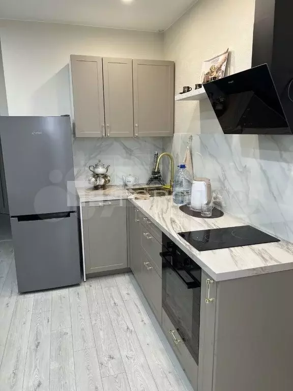 1-к. квартира, 40 м, 10/18 эт. - Фото 1