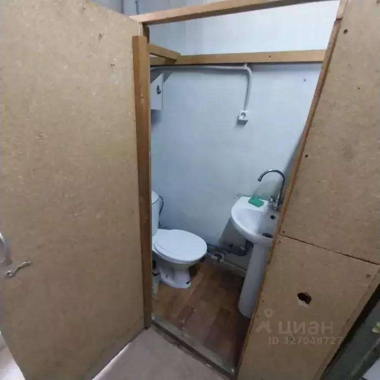 Офис в Саратовская область, Саратов Гусельская ул., 6 (15 м) - Фото 1