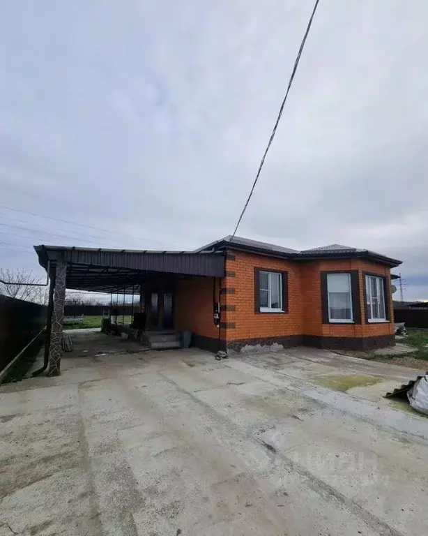 Дом в Краснодарский край, Белореченский район, пос. Южный  (120 м) - Фото 2