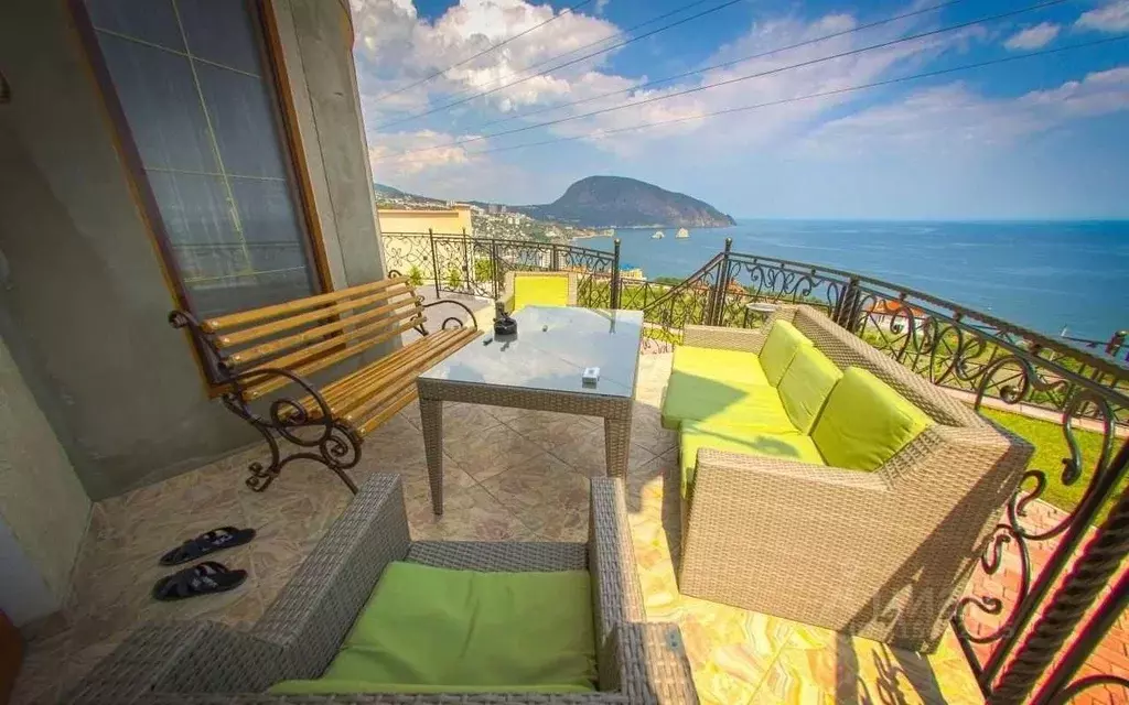 Дом в Крым, Ялта городской округ, пос. Даниловка ул. Красная (280 м) - Фото 1