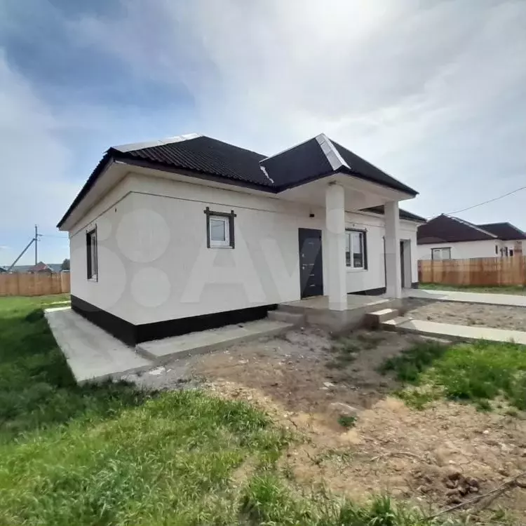 Дом 180 м на участке 8 сот. - Фото 1