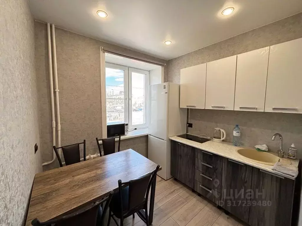 2-к кв. Бурятия, Улан-Удэ просп. 50-летия Октября, 10 (40.0 м) - Фото 1