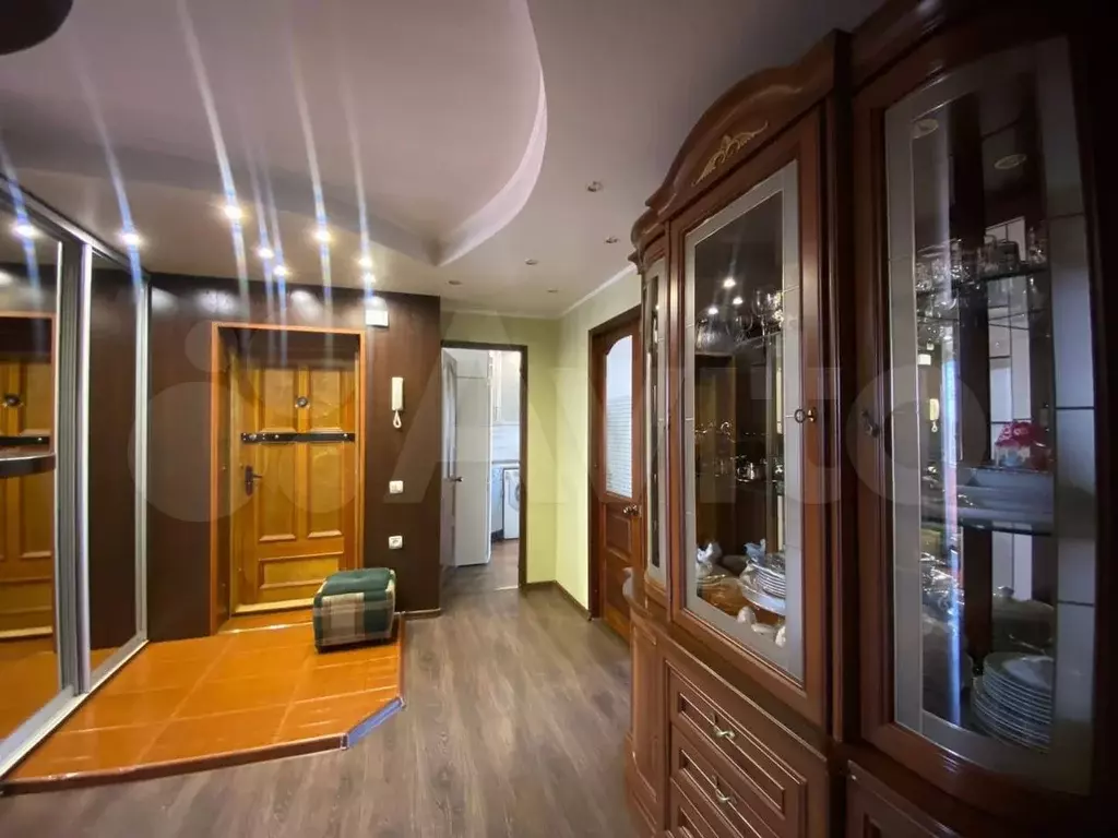 4-к. квартира, 84 м, 5/5 эт. - Фото 1