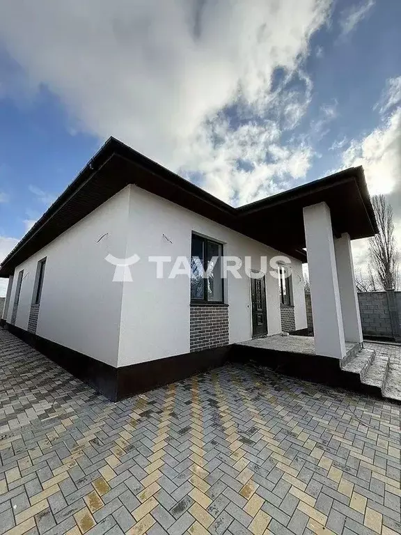 Дом в Крым, Симферопольский район, с. Мирное ул. Владимира Терехова, ... - Фото 1