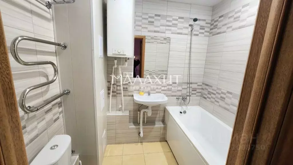 3-к кв. Самарская область, Самара ул. Осипенко, 138 (70.4 м) - Фото 1