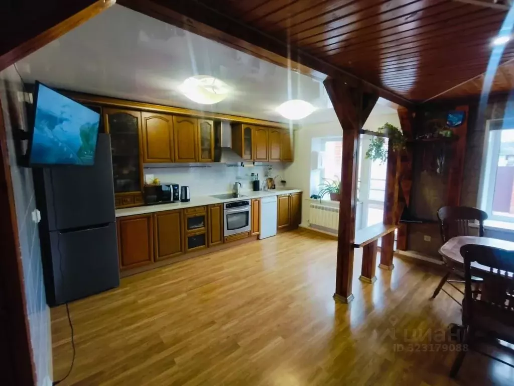 Коттедж в Алтайский край, Рубцовск ул. Фадеева (257 м) - Фото 1