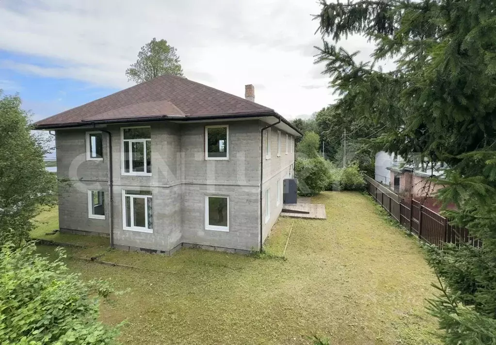 Дом в Санкт-Петербург, Санкт-Петербург, Ломоносов Морская ул., 48 (317 ... - Фото 1