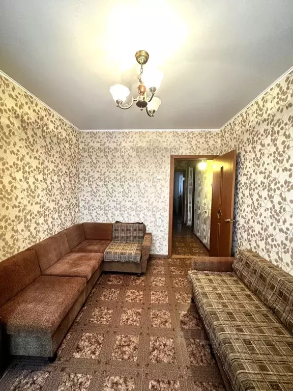 3-к кв. Омская область, Омск ул. Сибниисхоз, 6 (65.0 м) - Фото 0