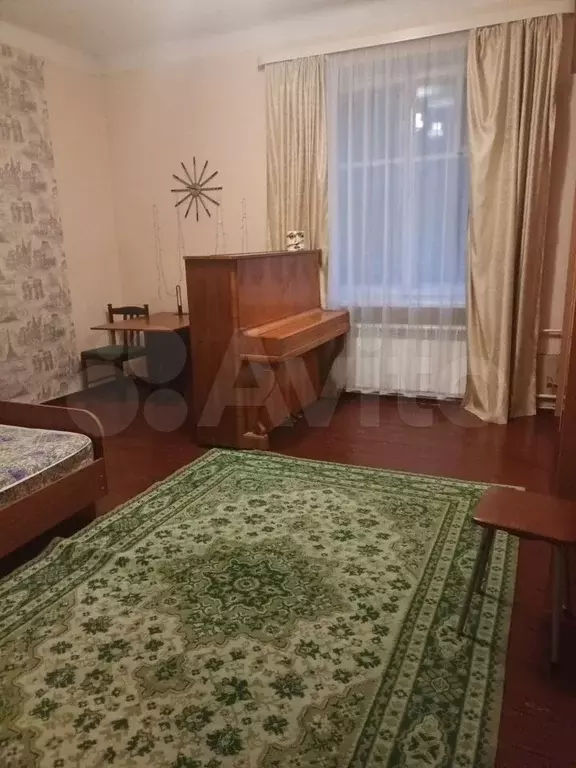 Комната 22 м в 3-к., 1/5 эт. - Фото 0