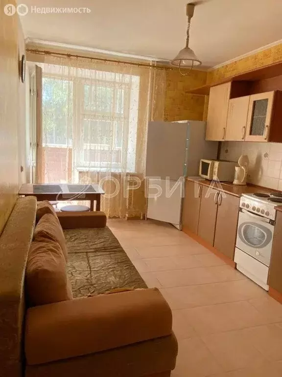 1-комнатная квартира: Тюмень, Амурская улица, 2 (37 м) - Фото 2