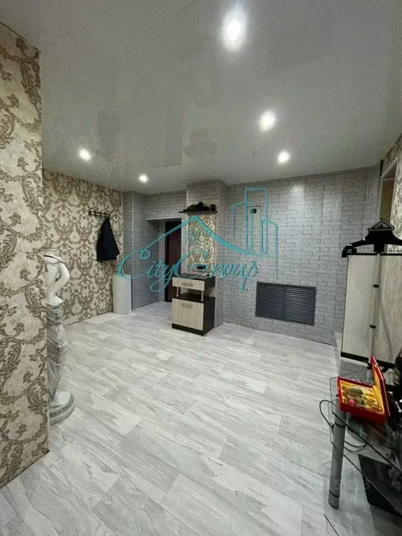 5-к кв. Оренбургская область, Ясный Летная ул., 11 (219.8 м) - Фото 1