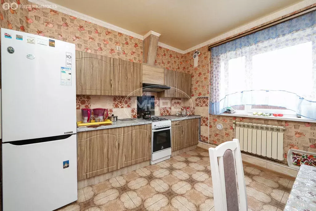 Дом в посёлок Константиновка, Сиреневая улица, 9Б (244 м) - Фото 0