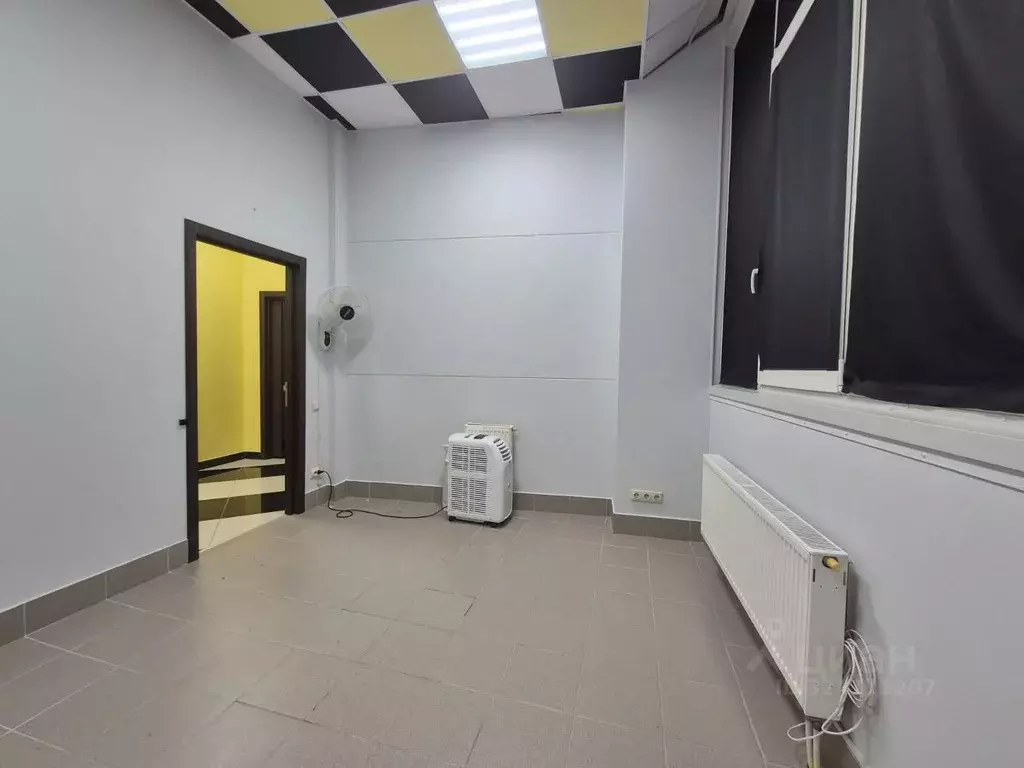 Помещение свободного назначения в Новгородская область, Великий ... - Фото 1