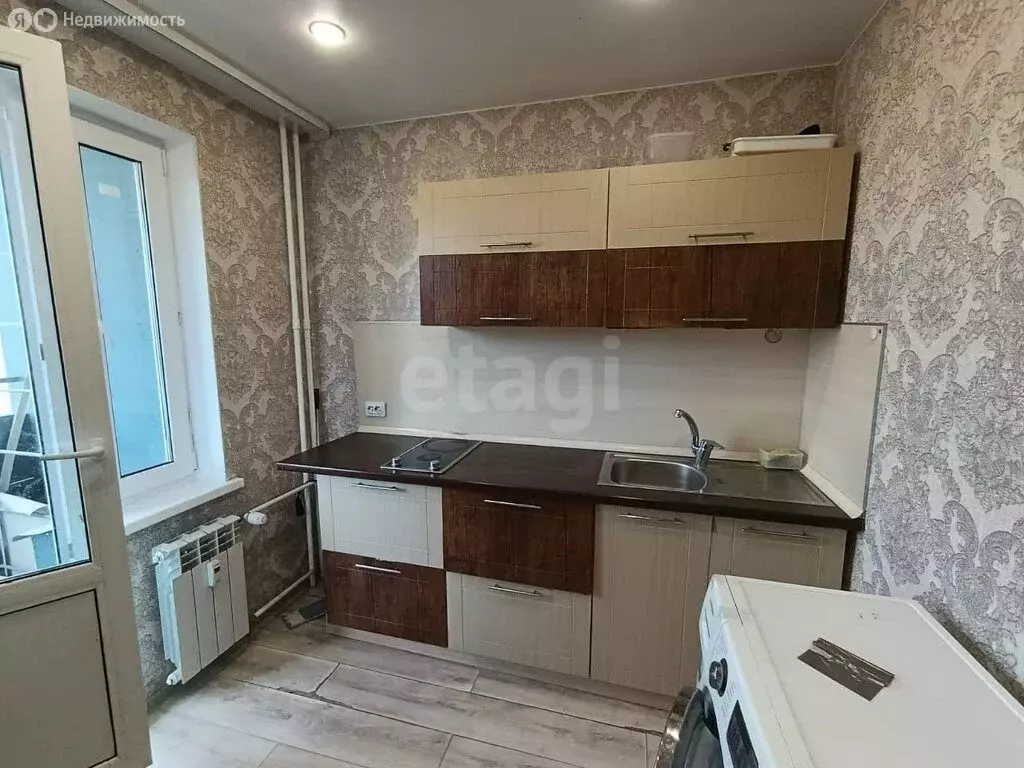 2-комнатная квартира: Тюмень, улица Героев Космоса, 19 (52.7 м) - Фото 0