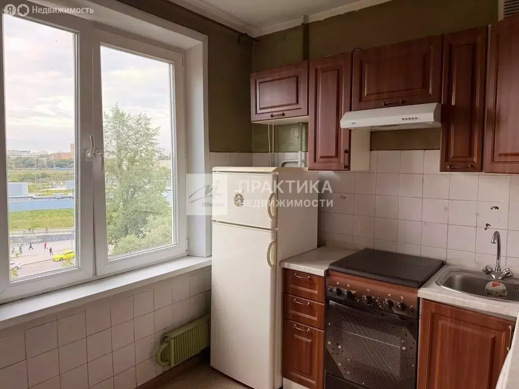 3-комнатная квартира: Москва, Шоссейная улица, 2к2 (58.5 м) - Фото 1
