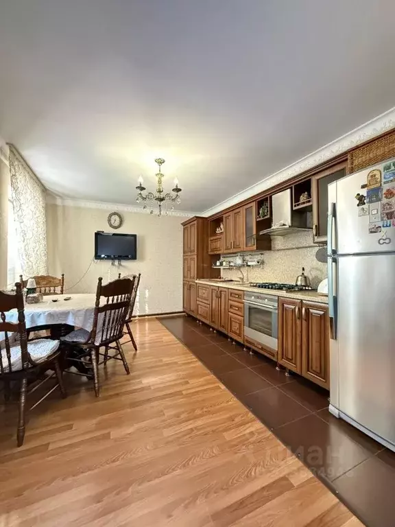 Дом в Кабардино-Балкария, Нальчик ул. Репина, 45 (200 м) - Фото 2