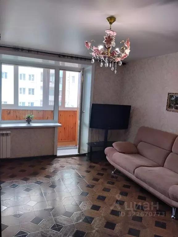 1-к кв. Омская область, Омск Машиностроительная ул., 5 (36.0 м) - Фото 1