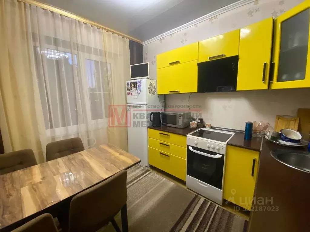 3-к кв. Белгородская область, Старый Оскол Олимпийский мкр, 55 (64.0 ... - Фото 1