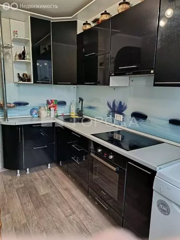 3-комнатная квартира: Барнаул, улица Матросова, 12 (65.9 м) - Фото 2