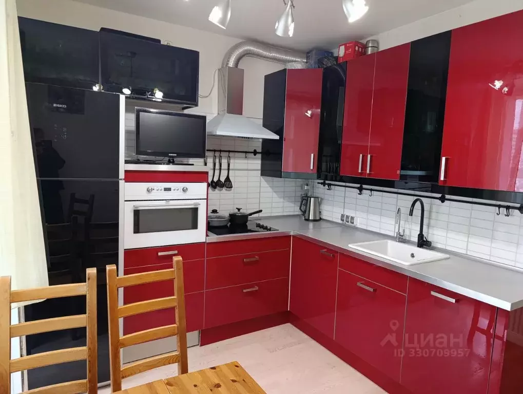 2-к кв. Санкт-Петербург ул. Бадаева, 14к1 (68.3 м) - Фото 2