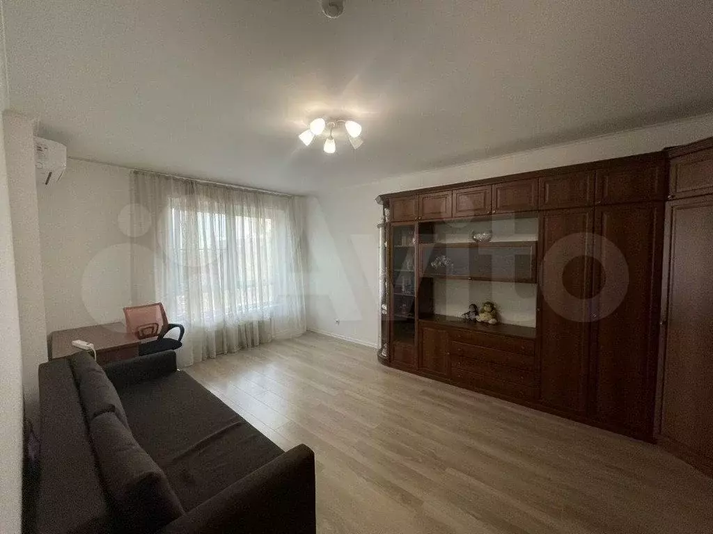 1-к. квартира, 42 м, 8/13 эт. - Фото 0