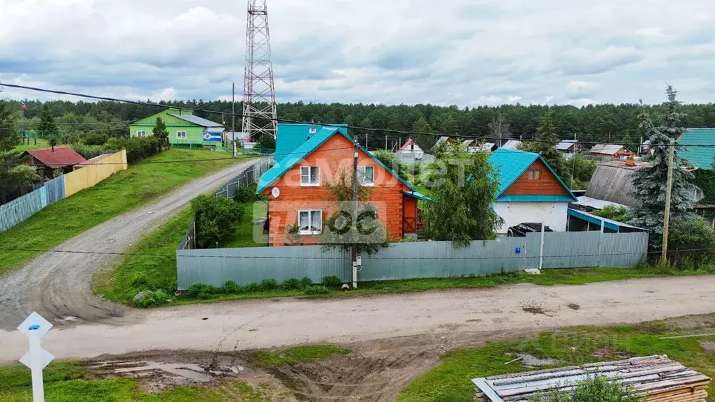 Дом в Челябинская область, Верхнеуфалейский городской округ, д. ... - Фото 0