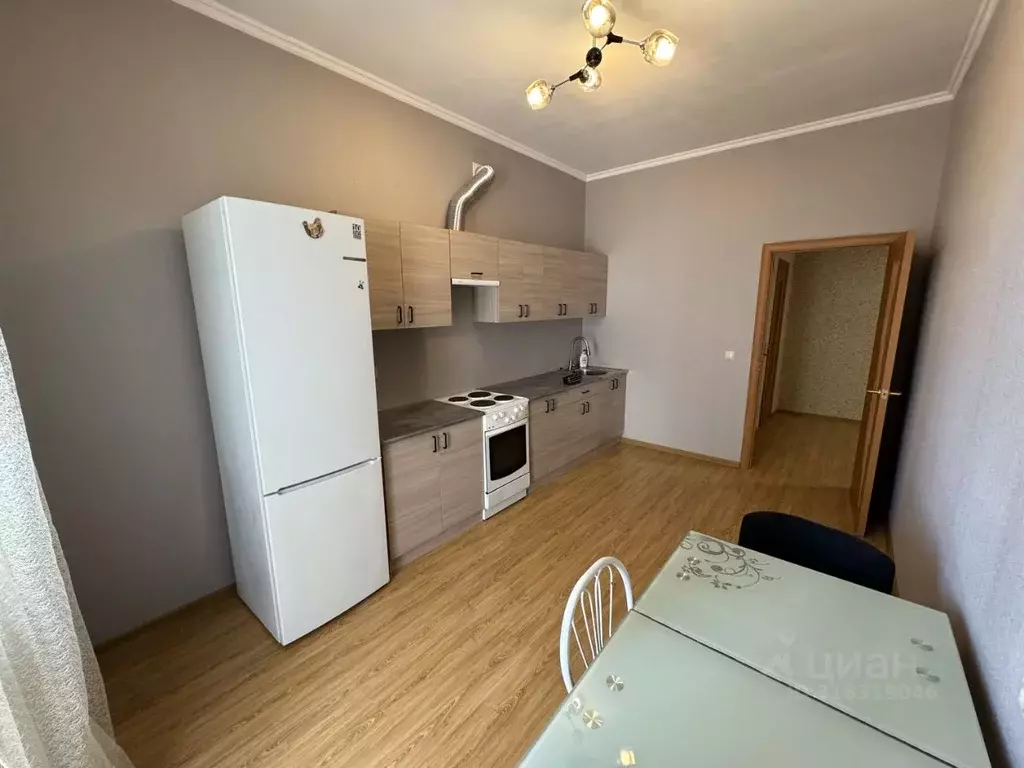 2-к кв. Новосибирская область, Новосибирск ул. Кирова, 27с2 (78.0 м) - Фото 1