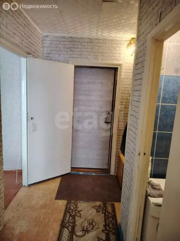 1-комнатная квартира: Омск, микрорайон Парковый, улица Фугенфирова, 4 ... - Фото 2