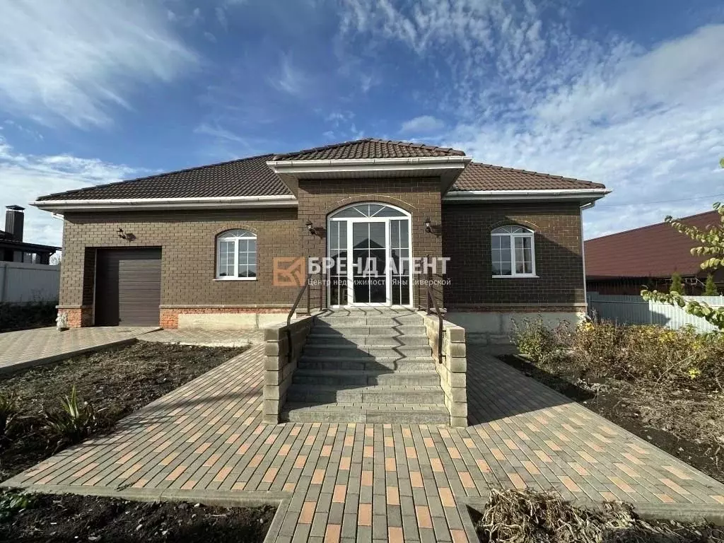 Дом в Белгородская область, Белгород Юго-Западный-2.2 мкр, пер. 2-й ... - Фото 1