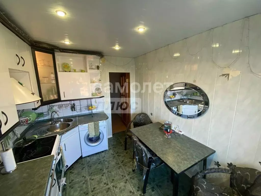 4-к кв. Курская область, Курск просп. Хрущева, 1 (86.3 м) - Фото 1