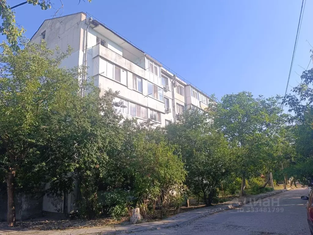 1-к кв. Крым, Симферополь ул. Льдозаводская, 8 (35.0 м) - Фото 1
